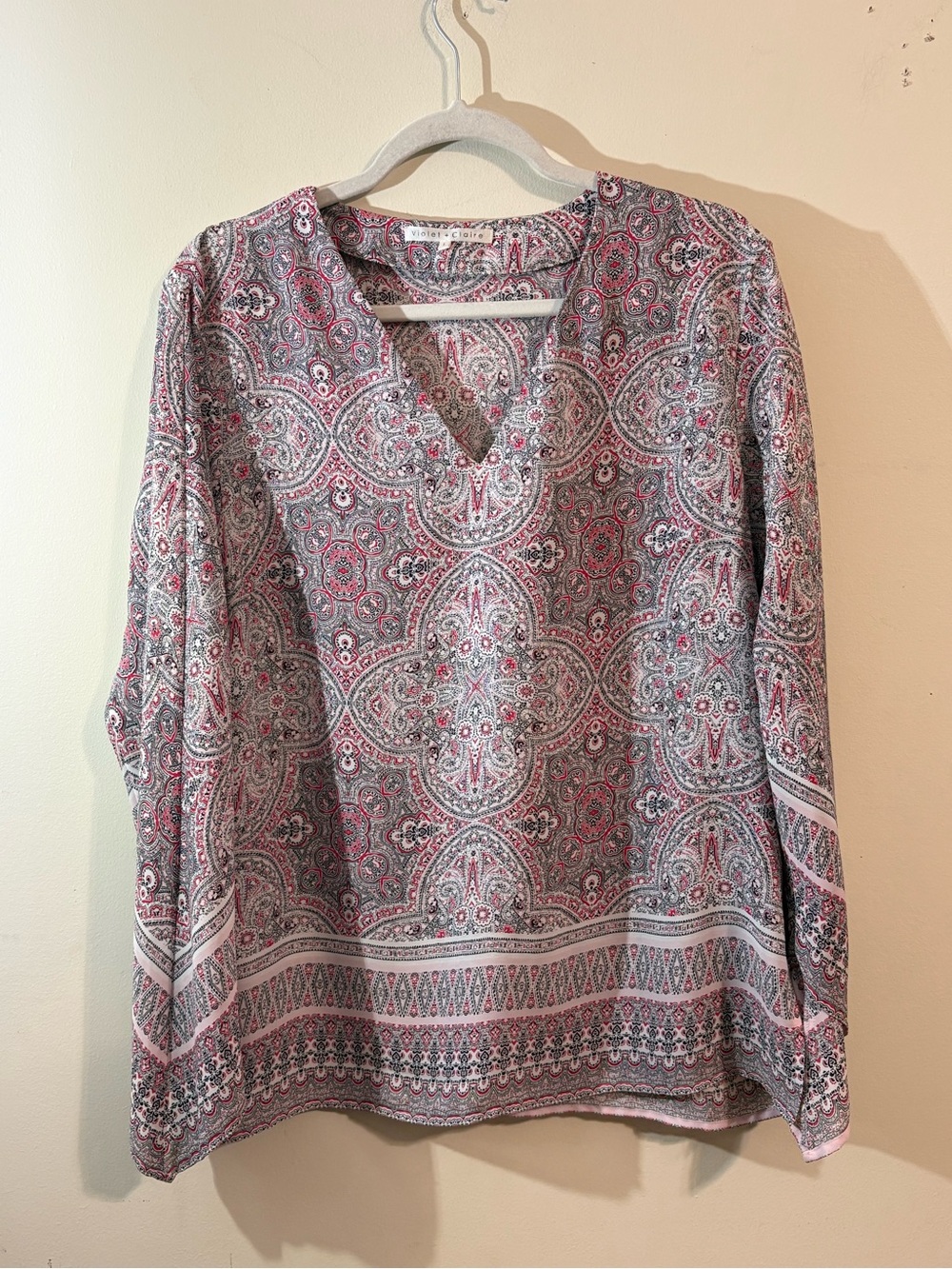 Violet + Claire chiffon blouse women’s large boho paisley floral white pink grey